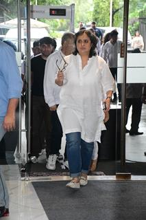 Celebs attend the prayer meet of Krishan Kumar’s daughter Tishaa Kumar