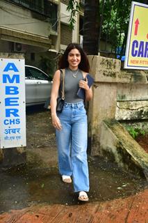 Bhumi Pednekar snapped in Juhu