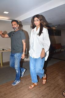 Shilpa Shetty  snapped at Farah Khan's Residence