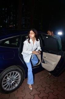 Shamita Shetty  snapped at Farah Khan's Residence