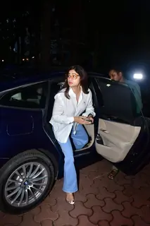 Shamita Shetty  snapped at Farah Khan's Residence