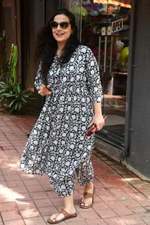 Vidya Balan snapped in the city 