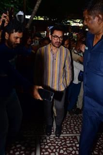 Aamir Khan snapped at the special launch of Raj Pandit's Kooriye