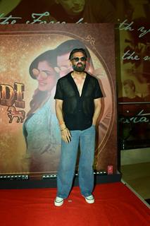 Suniel Shetty grace the premiere of Ghudchadi