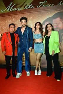 Parth Samthaan and Khushali Kumar grace the premiere of Ghudchadi