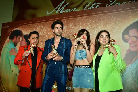 Parth Samthaan and Khushali Kumar grace the premiere of Ghudchadi