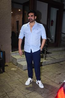 Arbaaz Khan snapped outside Arbaaz Khan house