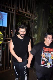 Arjun Kapoor snapped in bandra