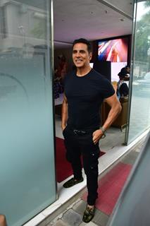 Akshay Kumar snapped promoting their upcoming film Khel Khel Mein