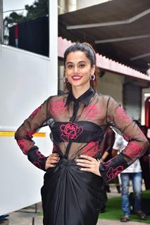 Taapsee Pannu snapped promoting Phir Aayi Hasseen Dillruba at Apka Apna Zakir Show