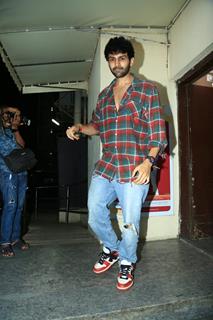 Kartik Aaryan snapped in the city