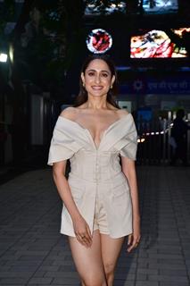 Pragya Jaiswal snapped promoting their film Khel Khel Mein