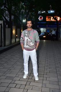 Aditya Seal snapped promoting their film Khel Khel Mein