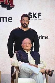  Salman Khan and Salim Khan snapped at the trailer launch of Angry Young Men 