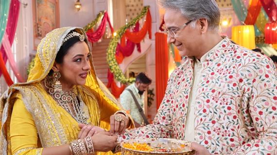 Rupali Ganguly celebration of Raksha Bandhan on set