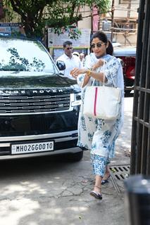 Shilpa Shetty snapped in Khar