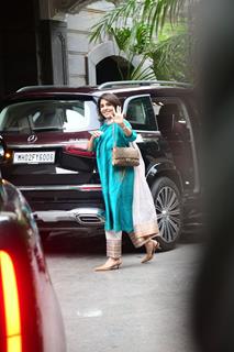 Neetu Kapoor snapped in the city