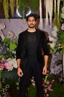 Sidharth Malhotra grace Eka Lakhani and Ravi Bhagchandka's engagement party