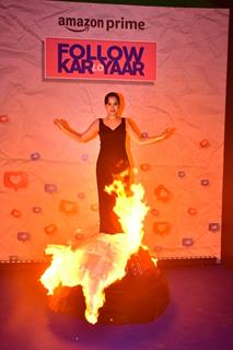 Uorfi Javed snapped promoting her upcoming series 'Follow Kar lo Yaar'