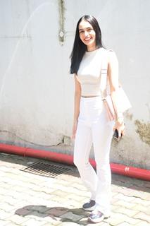 Manushi Chhillar  snapped in the city