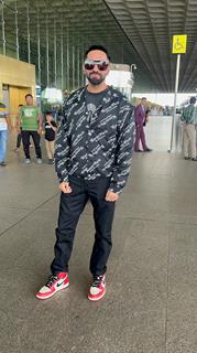 Ayushmann Khurrana snapped at the airport