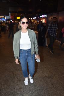 Sunny Leone snapped at the airport