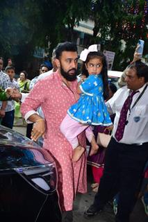 Raj Kundra snapped at ISKON temple 