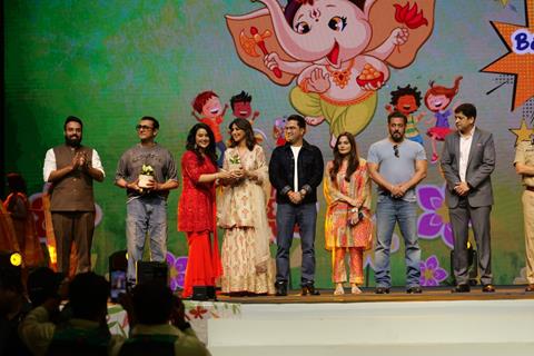 Salman Khan and Sonali Bendre attends eco-friendly Ganesha Event