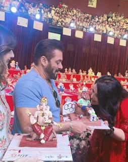 Salman Khan attends eco-friendly Ganesha Event