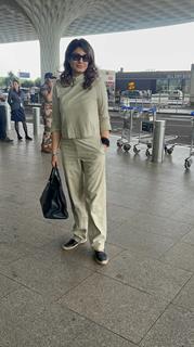 Raveena Tandon snapped at the airport