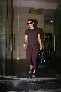 Alizeh Agnihotri snapped in the city