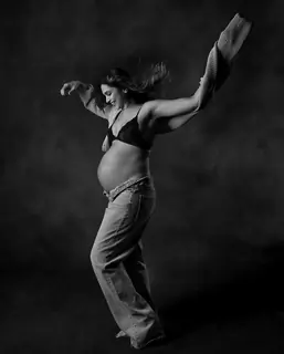 Deepika Padukone's Maternity Look Photos