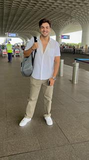 Ashish Chanchlani  snapped at the airport