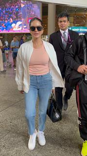 Sunny Leone celebs snapped at the airport