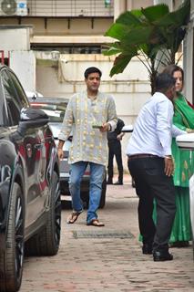 Siddharth Anand outside Shilpa Shetty's residence for Ganapati Darshan