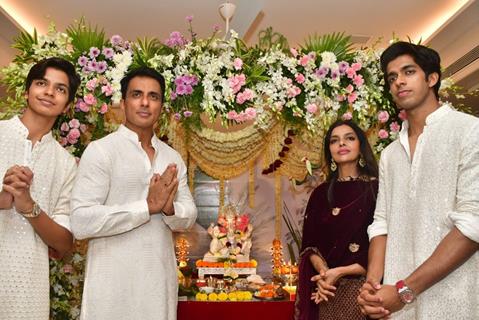 Sonu Sood snapped celebrating Ganesh Chaturthi at his home