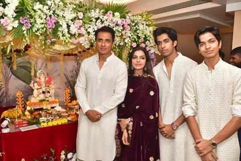 Sonu Sood snapped celebrating Ganesh Chaturthi at his home