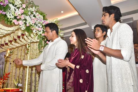 Sonu Sood snapped celebrating Ganesh Chaturthi at his home