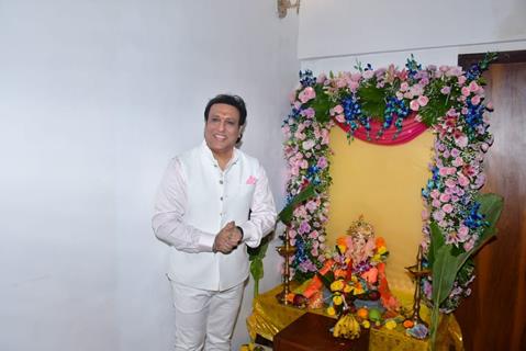 Govinda celebrates Ganesh Chaturthi at his home