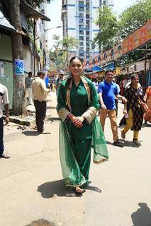 Sana Makbul snapped at Lalbhaug cha Raja