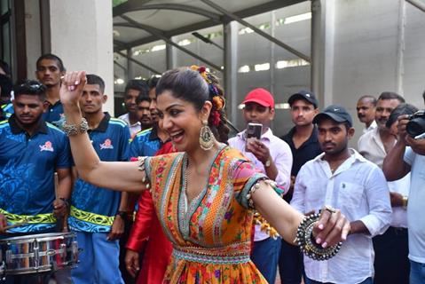 Shilpa Shetty snapped at their Ganapati Bappa Visarjan