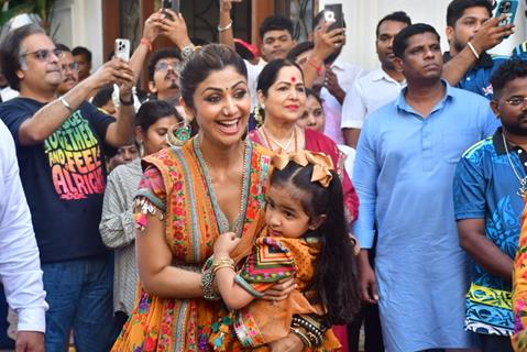 Shilpa Shetty snapped at their Ganapati Bappa Visarjan