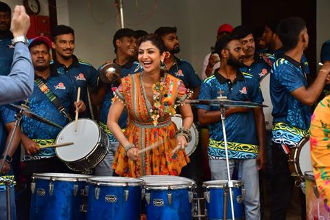 Shilpa Shetty snapped at their Ganapati Bappa Visarjan