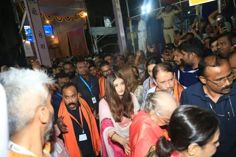 Aishwarya Rai Bachchan snapped at GSB Ganpati Darshan