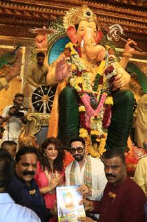 Ayushmann Khurrana and Tahira Kashyap Khurrana  snapped at Lalbhag cha Raja