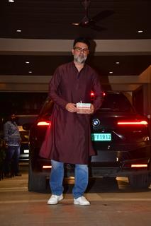 Harman Baweja snapped at Kartik Aaryan's Ganapati pandal