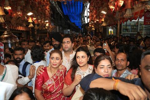 Anant Ambani and other celebs snapped at Lalbaugcha Raja