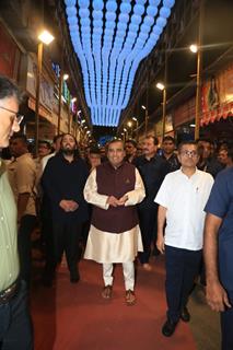 Mukesh Ambani and Anant Ambani snapped at Lalbaugcha Raja