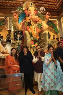 Mukesh Ambani, Anant Ambani, Radhika Merchant and Shloka Mehta snapped at Lalbaugcha Raja