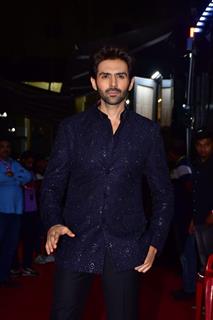 Kartik Aaryan snapped promoting their Upcoming film 'Bhool Bhulaiyaa 3'